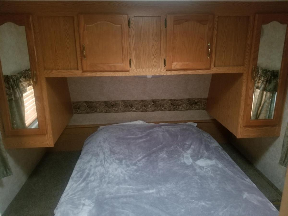 Noah'S Ark Campground Revelstoke Exterior photo