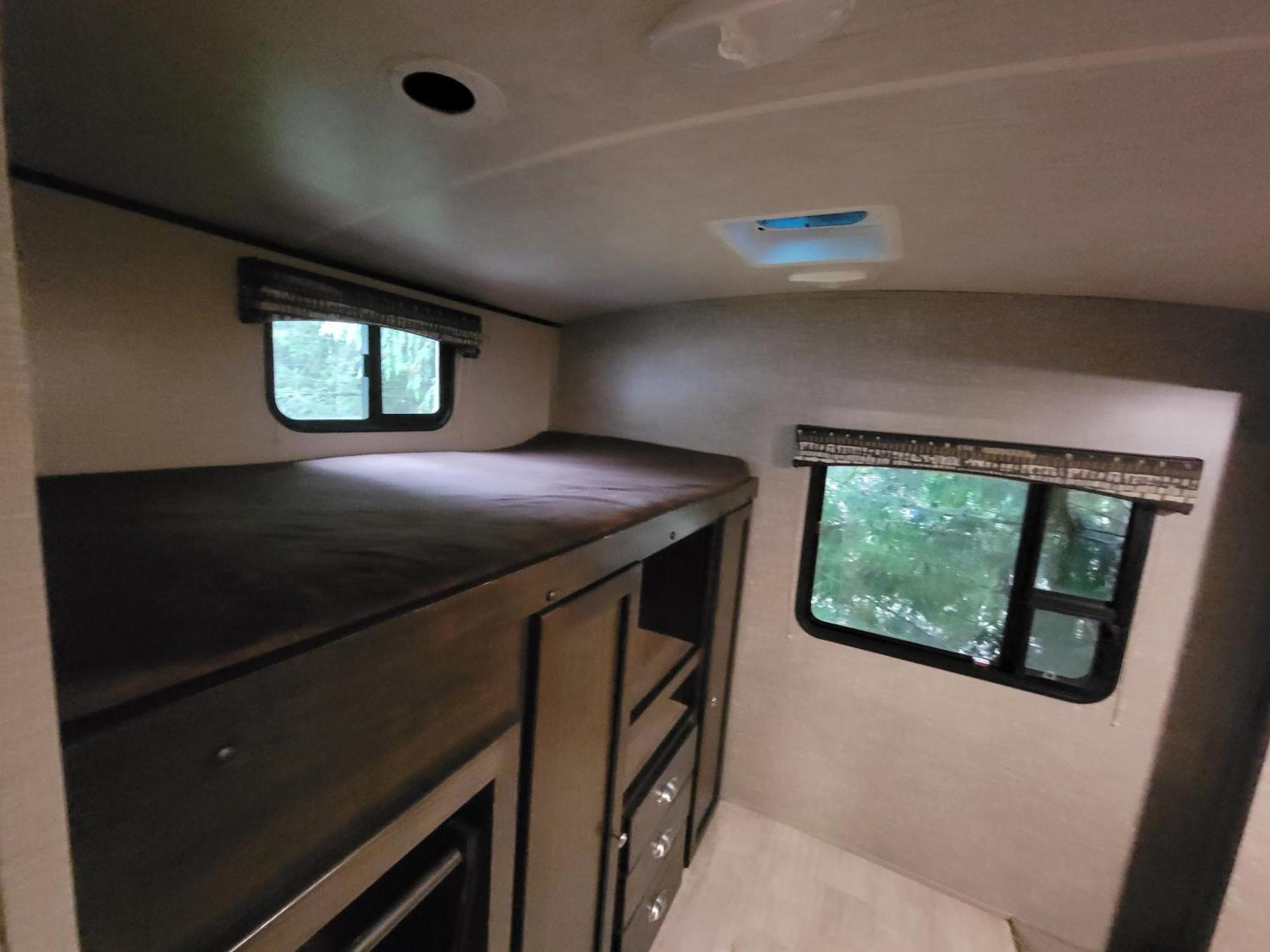 Noah'S Ark Campground Revelstoke Exterior photo
