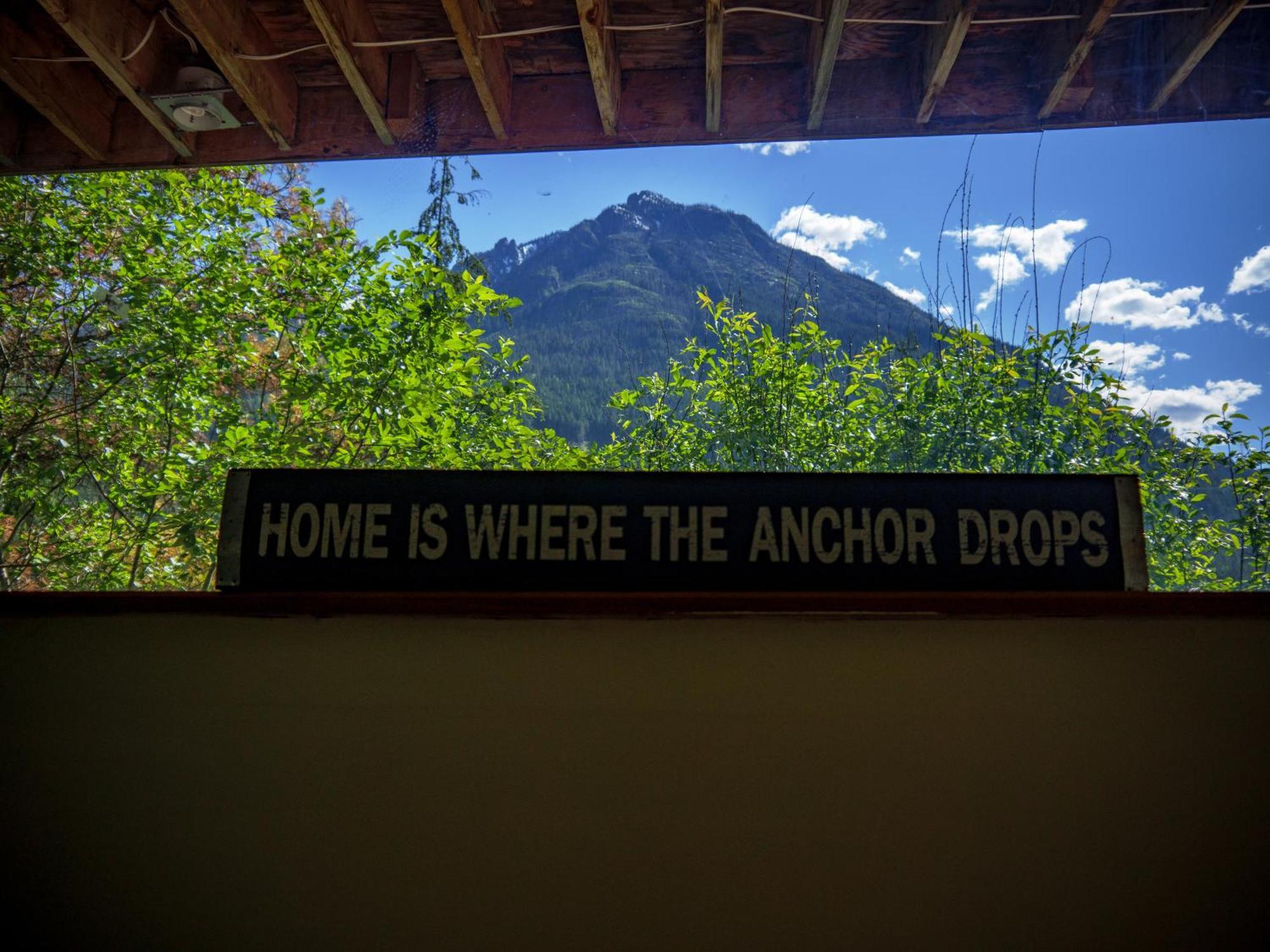 Noah'S Ark Campground Revelstoke Exterior photo
